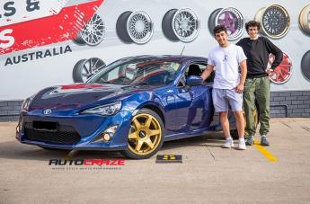 TOYOTA 86 SIX GOLD